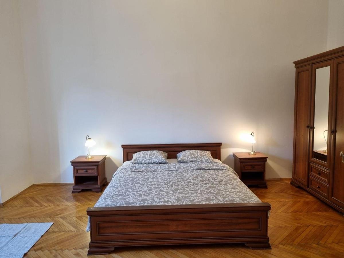 Apex Apartment Будапеща Екстериор снимка