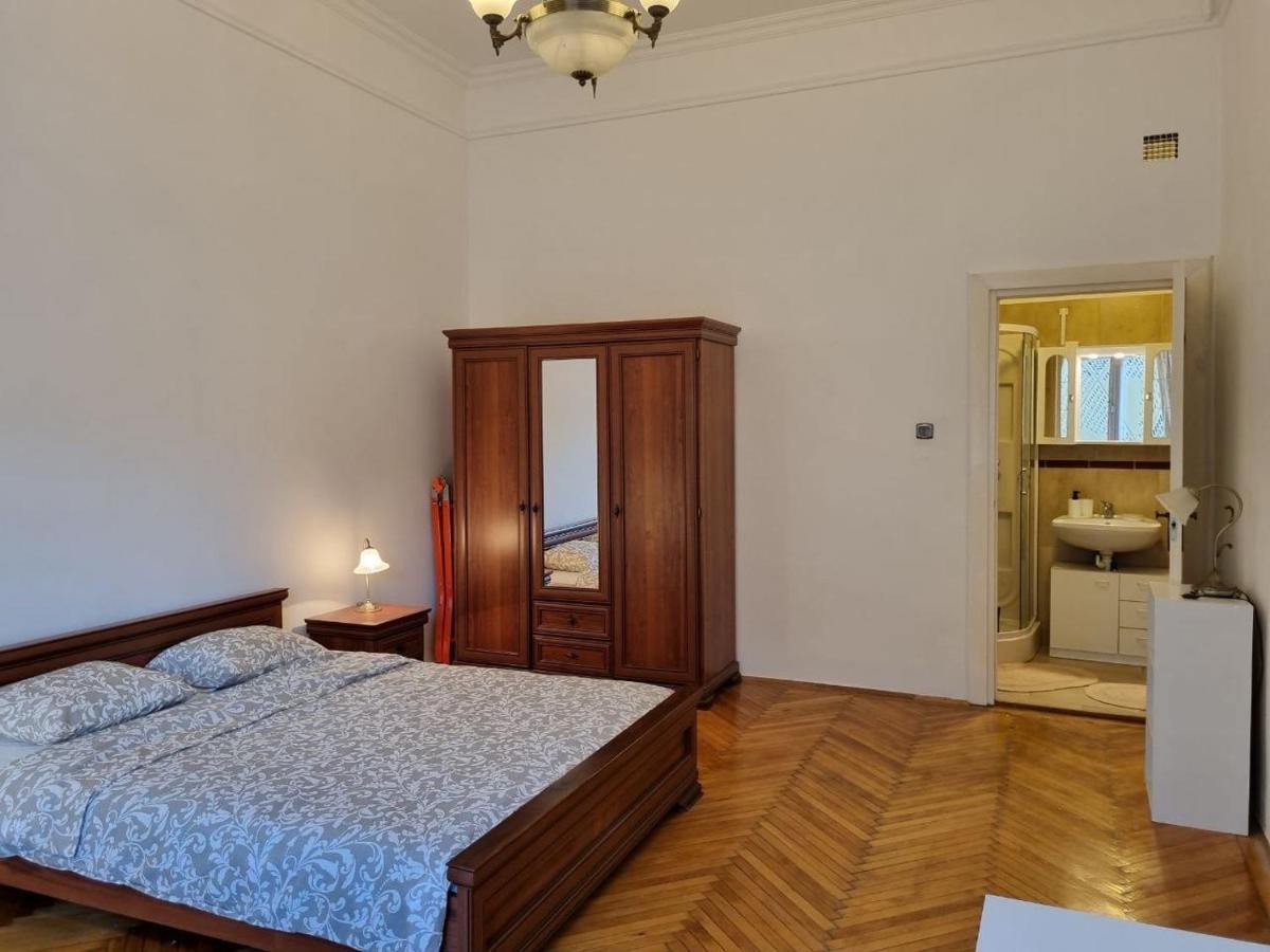 Apex Apartment Будапеща Екстериор снимка