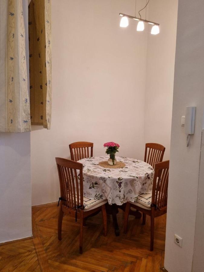 Apex Apartment Будапеща Екстериор снимка